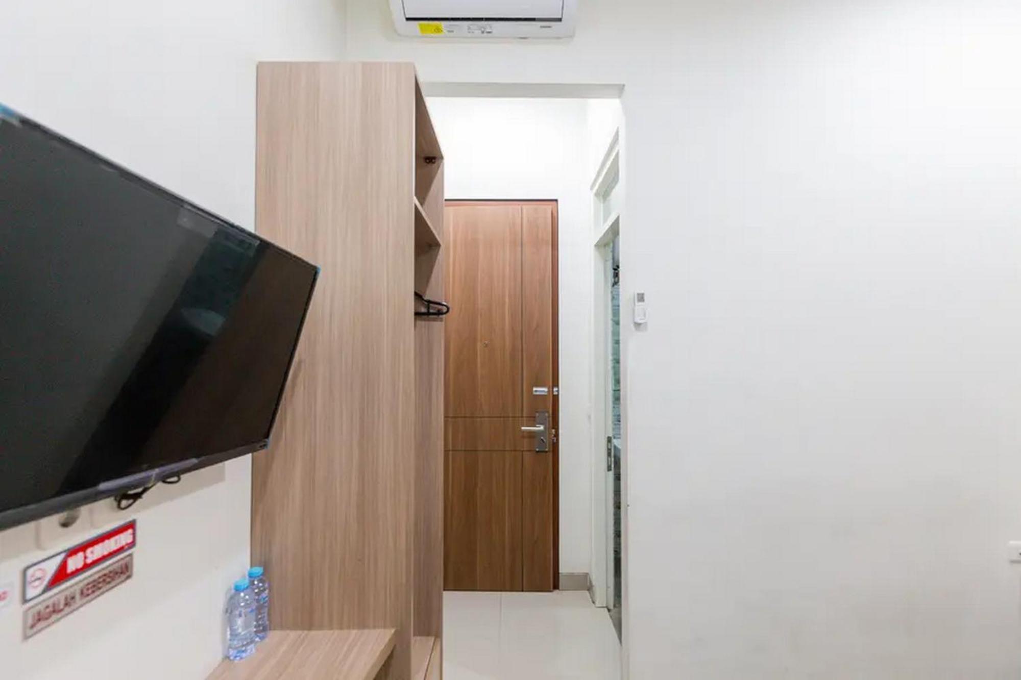 Sans Hotel Rajawali Surabaya By Reddoorz Krembangan المظهر الخارجي الصورة