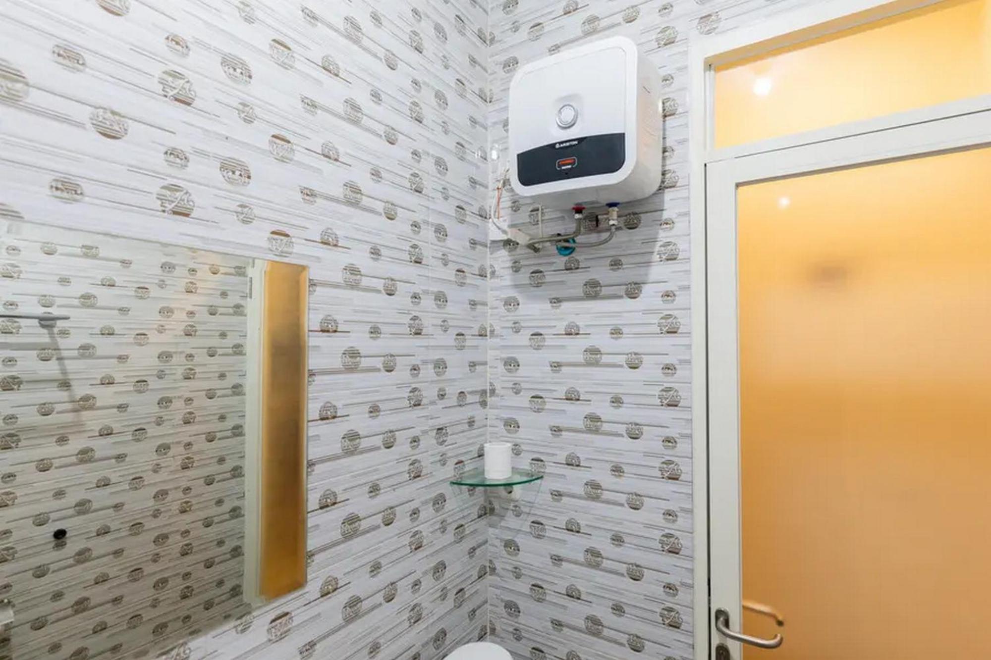 Sans Hotel Rajawali Surabaya By Reddoorz Krembangan المظهر الخارجي الصورة