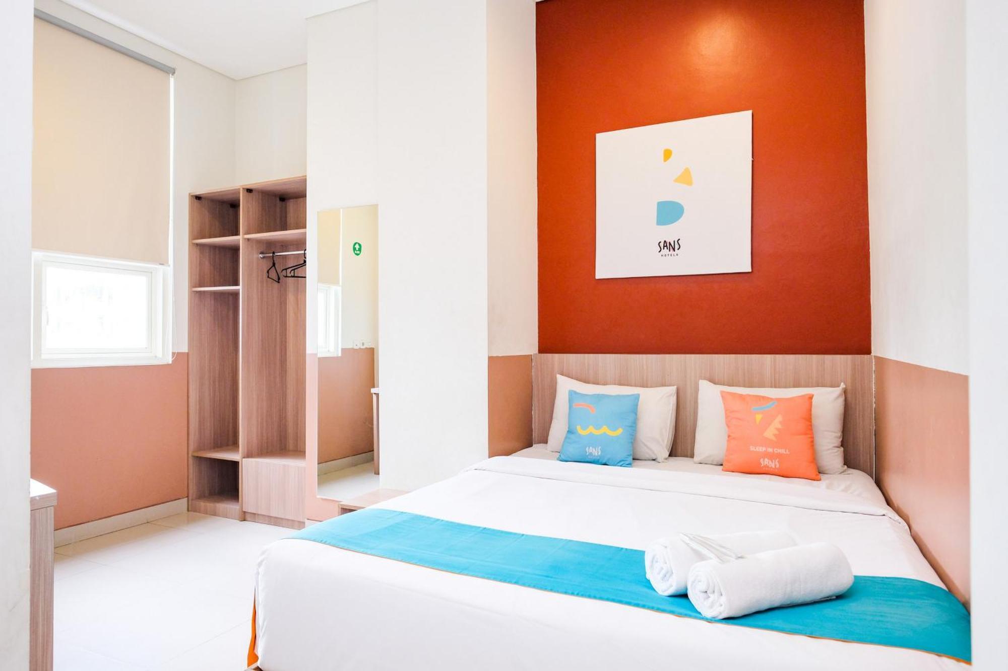 Sans Hotel Rajawali Surabaya By Reddoorz Krembangan المظهر الخارجي الصورة